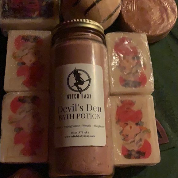 Bath potion soaps and bath bombs - Picture 3 of 3